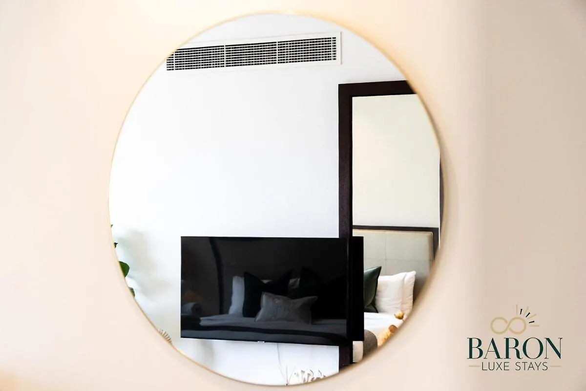 Classy Studio Emaar Residences Marina Dubai United Arab Emirates